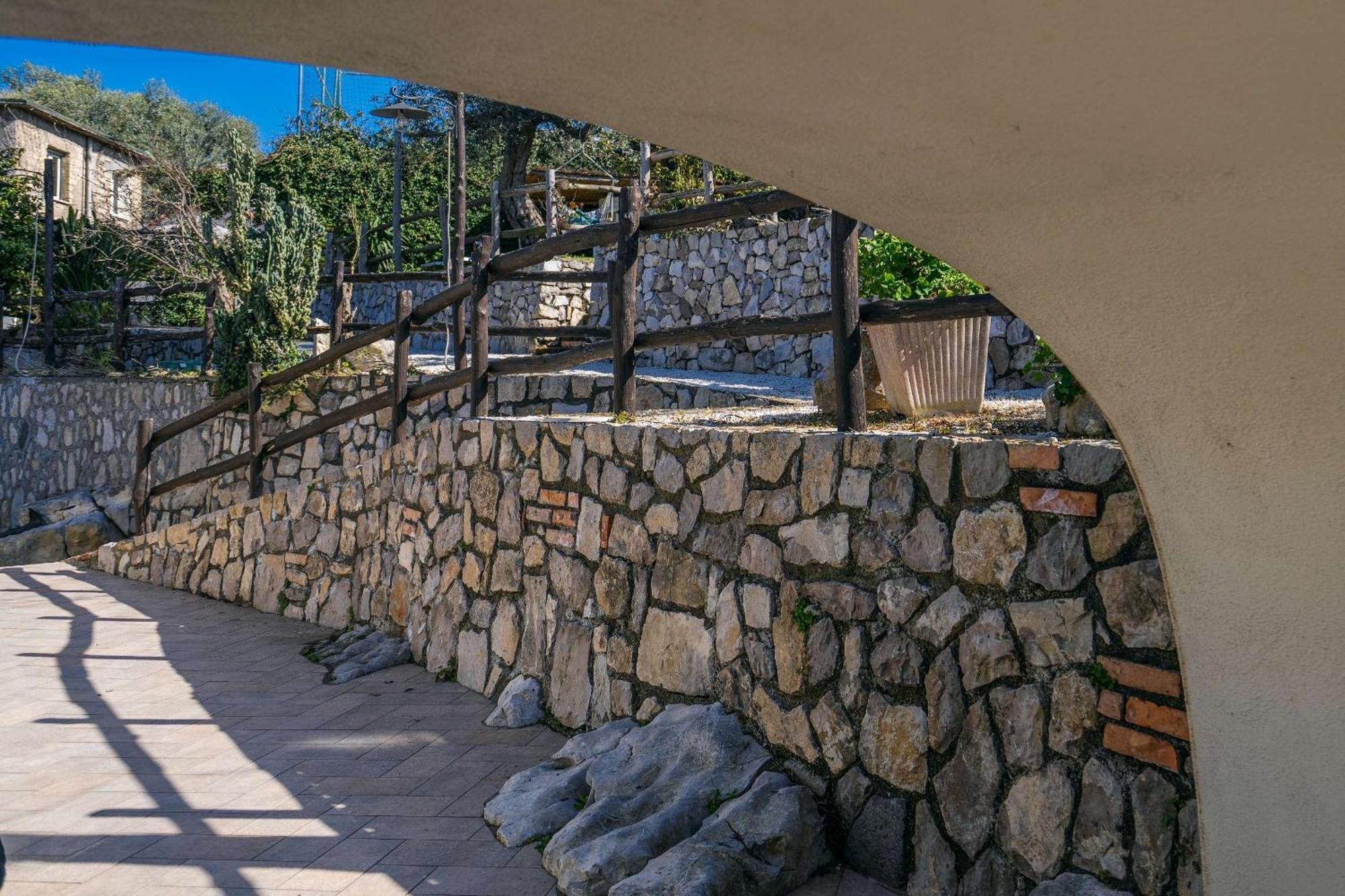ויקו אקוונסה L'Antica Pigna Chateau מראה חיצוני תמונה
